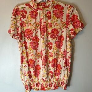 Rose & Olive Top Sz Med Mock Neck Short Ruffled Sleeve Stretch Ruched Bottom Hem